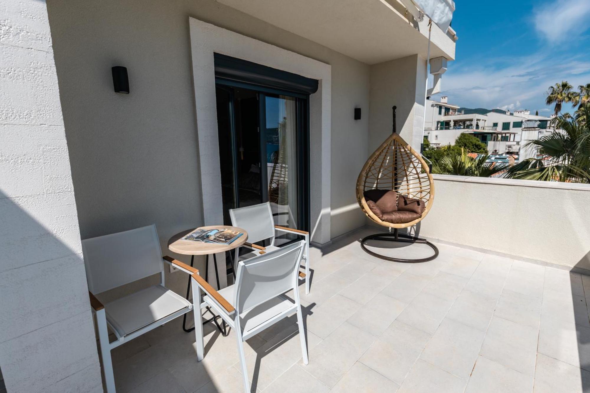 Hotel Vila Hedonija Herceg Novi Ngoại thất bức ảnh
