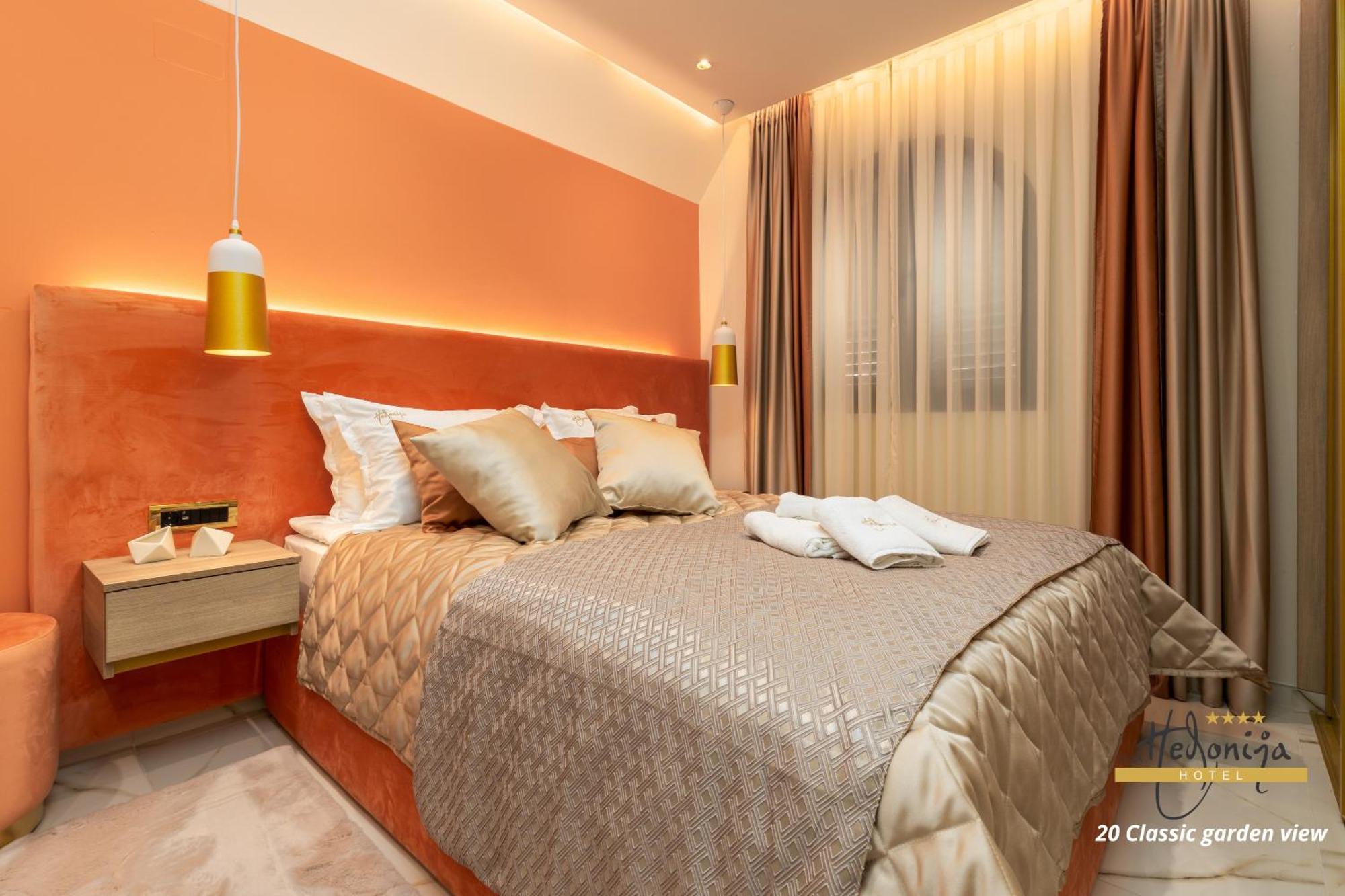 Hotel Vila Hedonija Herceg Novi Ngoại thất bức ảnh
