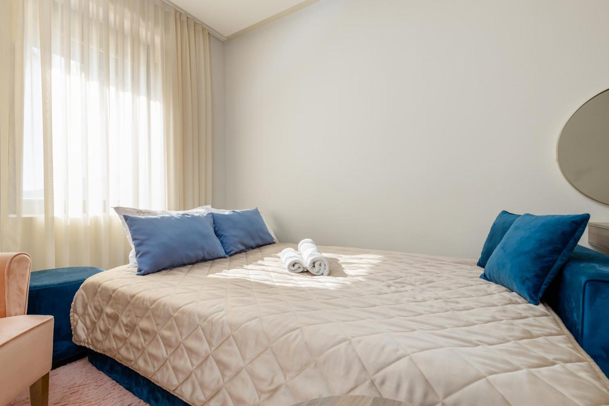 Hotel Vila Hedonija Herceg Novi Phòng bức ảnh