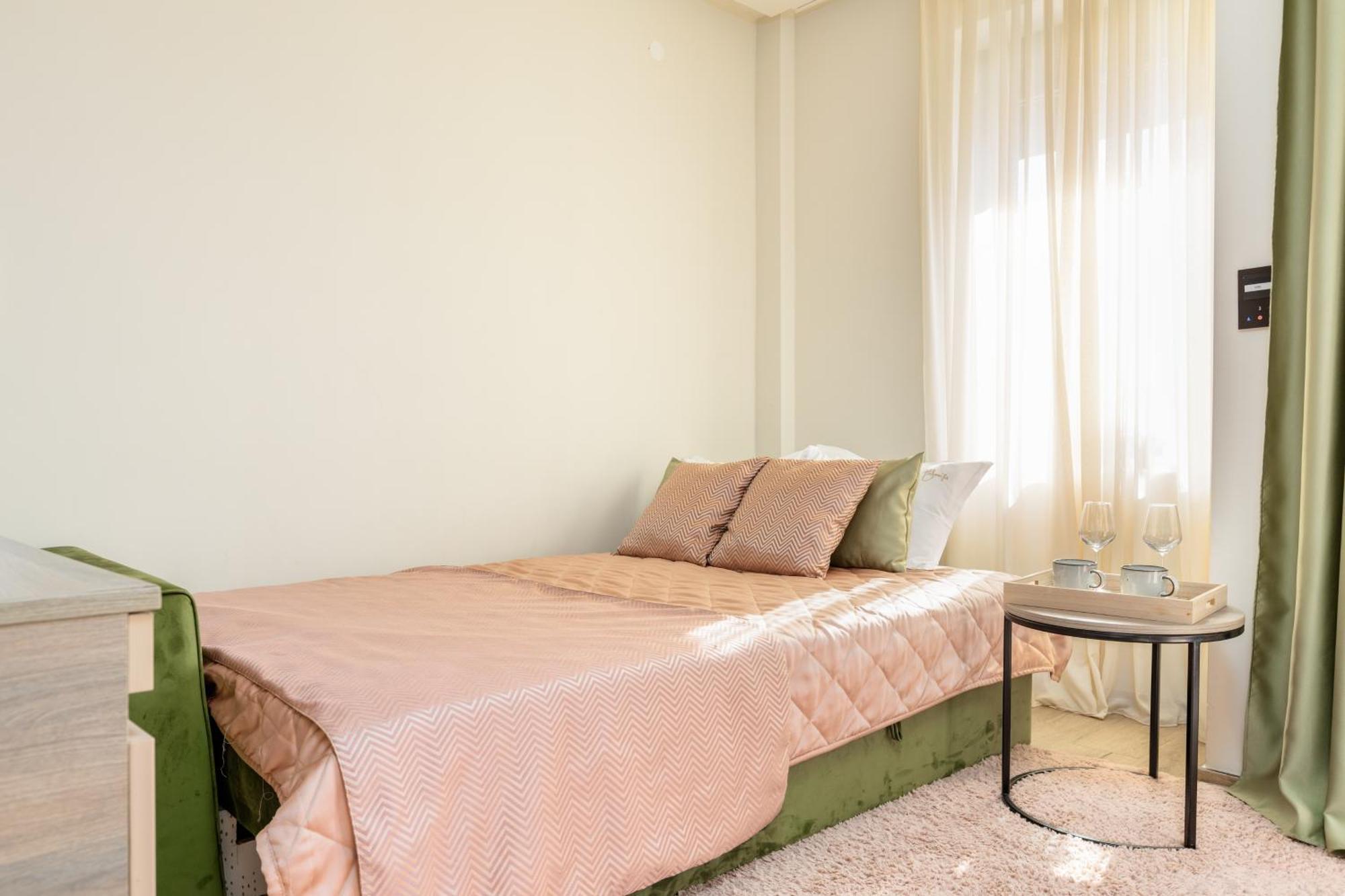 Hotel Vila Hedonija Herceg Novi Phòng bức ảnh